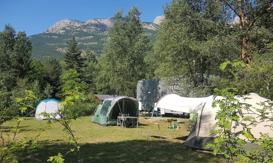 camping de l’Iscle De Prelles dans les Hautes Alpes